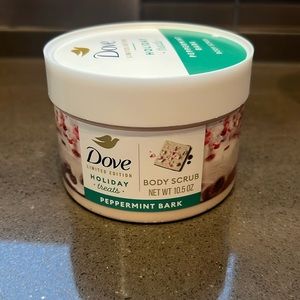 Dove holiday treats peppermint bark body scrub